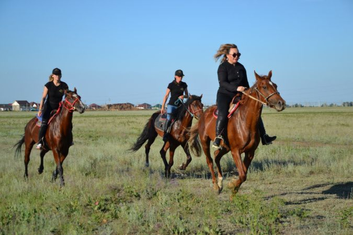  Анели Мажитовой 