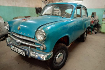 Фотография к новости: Лучший "донор" для "Москвича" - Mercedes-Benz. Как житель СКО из старых авто сделал состояние