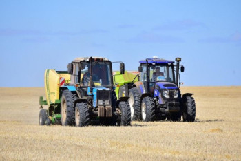 Фотография к новости: Предприятие в Акмолинской области модернизирует сельхозтехнику по программе финлизинга