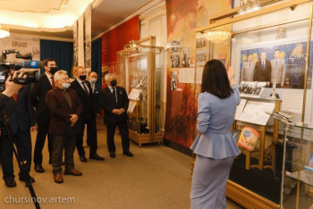 Фотография к новости: Ядерное разоружение, полет в космос, нацвалюта. Важные события Независимости РК на выставке в Нур-Султане