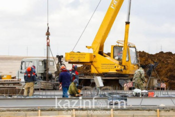 Фотография к новости: Токаев против увеличения квоты на привлечение иностранных работников в РК