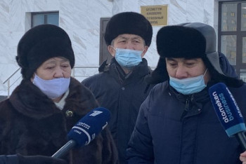 Фотография к новости: "Называла Елбасы и Nur Otan". Как казахстанцы вложили в финпирамиду миллиард тенге