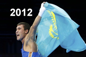 Фотография к новости: Дома на "курьих ножках", золотой дождь из Лондона, братская могила "Арканкергена" — год 2012-й. Часть первая