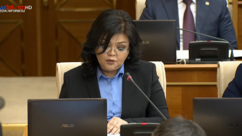 Фотография к новости: Айман Умарова: "Только президент своими решительными действиями остановил хаос и сохранил государство"