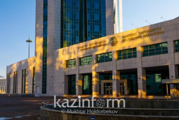 Фотография к новости: "Законодательно усилить роль мажилиса – это принципиальная вещь". Эксперты о реформе парламента