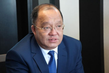 Фотография к новости: Градообразующие предприятия больше управляли в своих регионах, чем аким - Рахимбеков