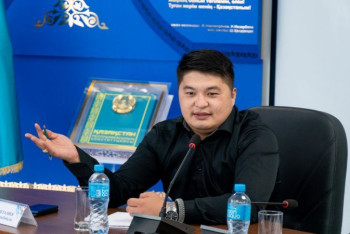 Фотография к новости: "Фактов подтасовки и порчи бюллетеней в ходе голосования не наблюдалось" - политолог о референдуме