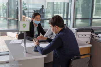 Фотография к новости: Наполовину повысят зарплату работникам "Правительства для граждан"