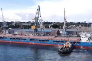 Фотография к новости: Нужна правовая оценка — глава МИИР прокомментировал задержание судна "Жибек Жолы" в Турции