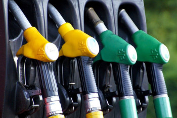 Фотография к новости: Нехватка дизеля: продажи на АЗС выросли в 2,5 раза