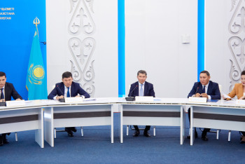 Фотография к новости: Материнская смертность снизилась на 58 процентов в Казахстане