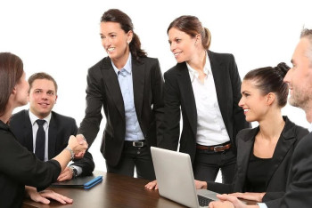 Фотография к новости: В Казахстане увеличат минимальную заработную плату