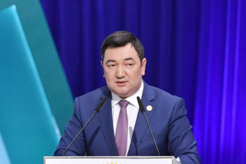 Фотография к новости: Дархан Кыдырали принёс присягу на заседании правительства РК