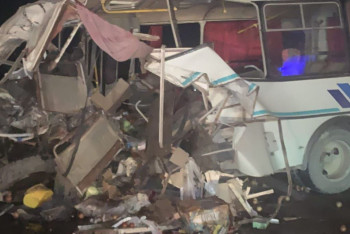 Фотография к новости: Премьер-министр выразил соболезнования семьям погибших врачей под Караганды