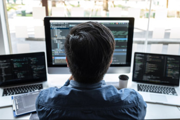 Фотография к новости: Не хватает кадров. Как система квалификации от Минтруда наполнит рынок специалистами?