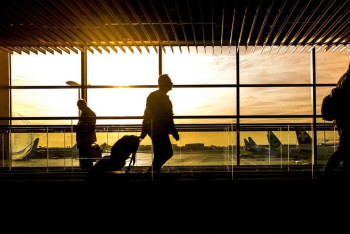 Фотография к новости: Что делать иностранцу после пересечения границы РК — советы релокантам