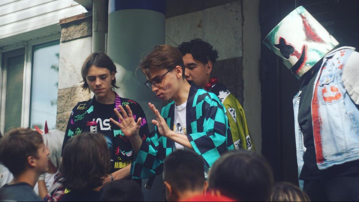  instagram.com/@queeggio