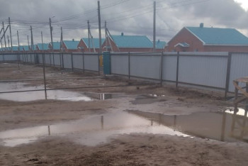 Фотография к новости: "Лодка есть - не утонем" - что говорят погорельцы в Костанайской области о своих новых домах