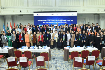 Фотография к новости: Мужчины получают до 50% больше, чем женщины в странах ЦА - эксперт