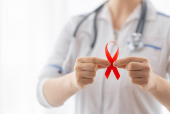 Фотография к новости: Что делать при обнаружении у себя ВИЧ-инфекции, рассказала медик