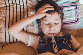 Фотография к новости: Февраль — время ОРВИ: Как защитить ребёнка от простуды