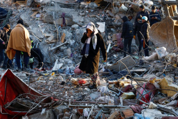 Фотография к новости: "Выходили босиком, накрывались простынёй". Вернувшаяся из Турции казахстанка рассказала о пережитом