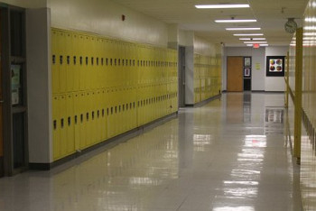 Фотография к новости: Спустя месяц: что изменилось в школах Петропавловска после инцидента с топором