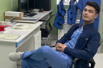 Фотография к новости: "Я - "сын маминой подруги" - как анестезиолог из роддома покоряет казнет