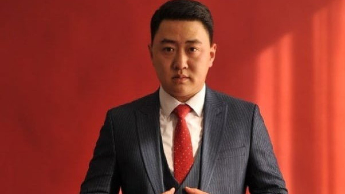  предоставлено героем