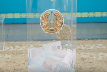 Фотография к новости: "Наблюдаю высокую явку астанчан, несмотря на погоду" - представитель СВМДА