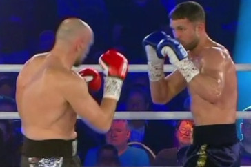 Фотография к новости: Боксёр из Казахстана брутальным нокаутом выиграл бой за титул