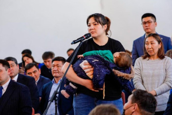 Фотография к новости: Снести два аварийных общежития попросили акима астанчане