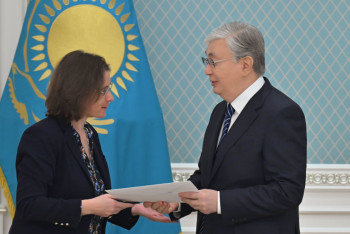 Фотография к новости: Спецпредставитель президента Франции передала Токаеву послание от Макрона