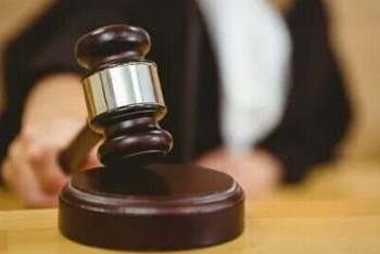 Фотография к новости: Осуждённый за убийство кота метёт улицы в Семее