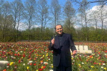 Фотография к новости: У Сильвио Берлускони выявили лейкемию - СМИ