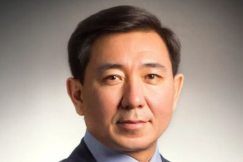 Фотография к новости: "Вы не чьи-то слуги": Жаксылык Омар обратился к коллегам-госслужащим