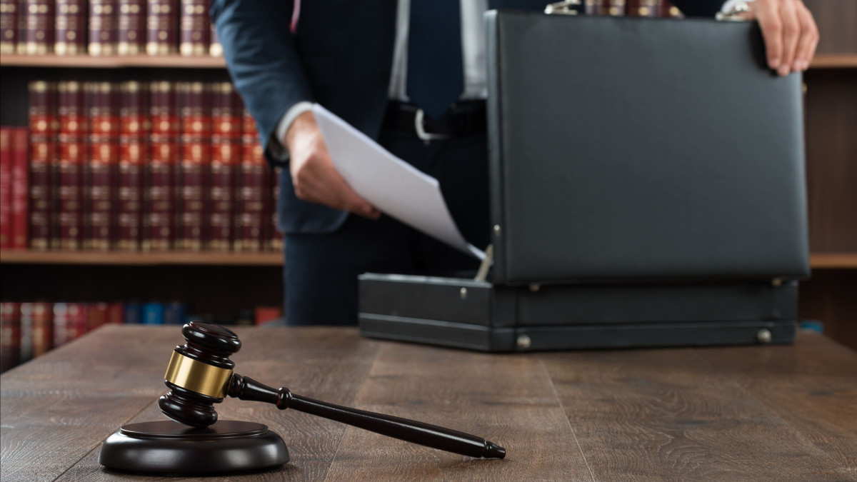  suvorov.legal/advokat