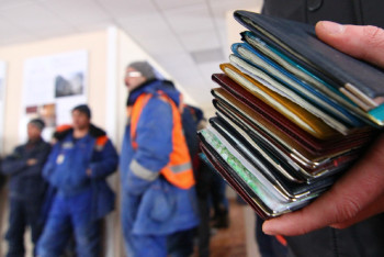 Фотография к новости: 21 иностранец незаконно работали на стройке в Павлодарской области