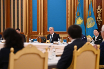 Фотография к новости: Мы критически отстаём в наиболее передовых отраслях науки - Токаев