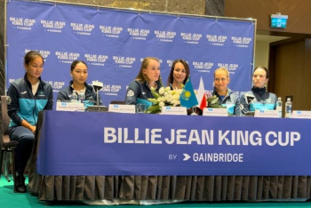 Фотография к новости: "Бывают дни, когда хочется бросить теннис" - Рыбакина сделала признание