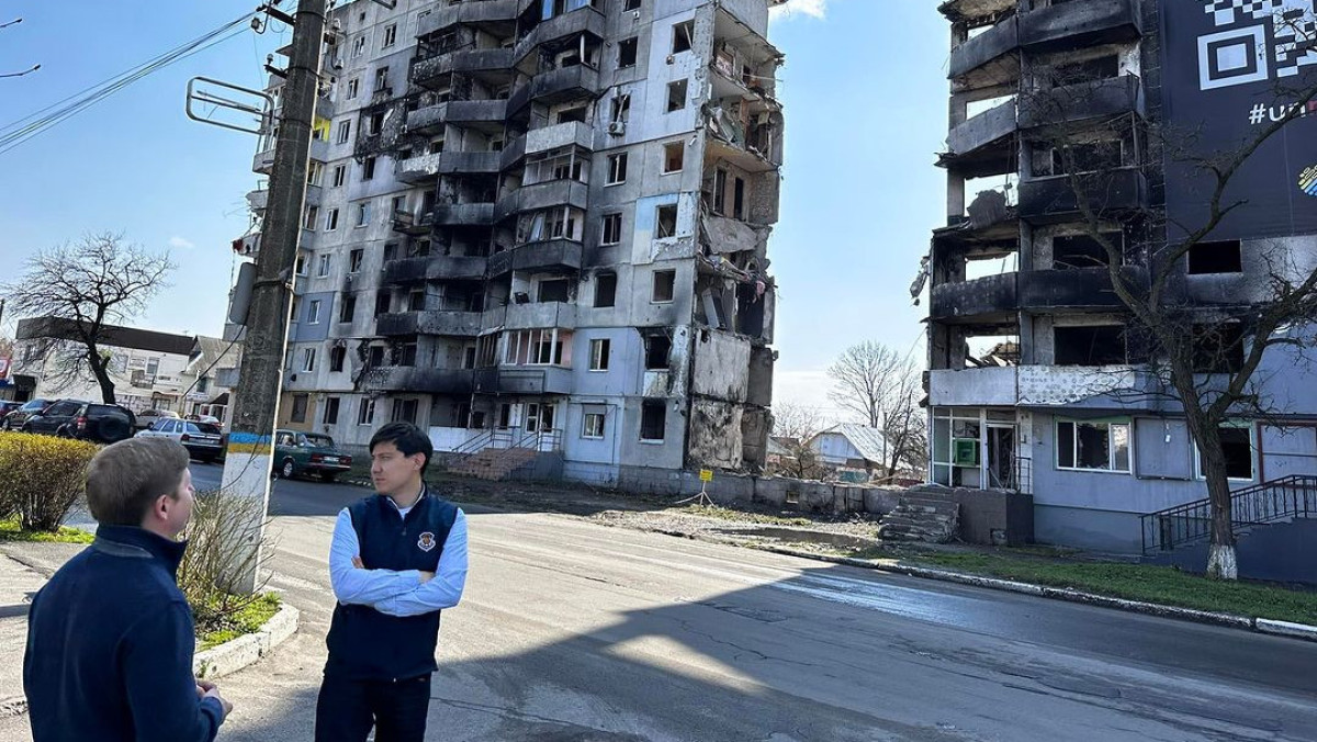  Instagram / rakhimbaevaidyn