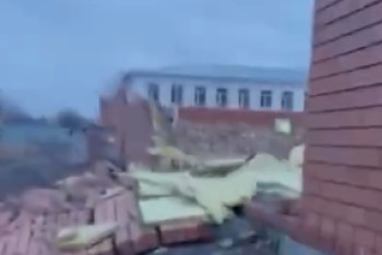 Фотография к новости: Ветром сдуло: новое здание спортзала рухнуло в Карагандинской области