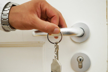 Фотография к новости: Кокшетауцев заставили вернуть незаконно полученное от акимата жильё