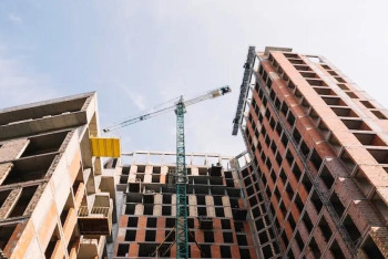 Фотография к новости: Снос двух ЖК в Астане и судьбу дольщиков прокомментировали в акимате