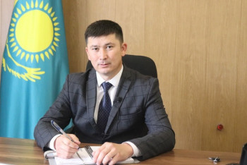 Фотография к новости: Обеспечил интернетом и дорогами. Лучшего сельского акима выбрали в Карагандинской области