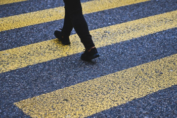 Фотография к новости: Сбил школьницу и уехал водитель "Ауди" в Балхаше