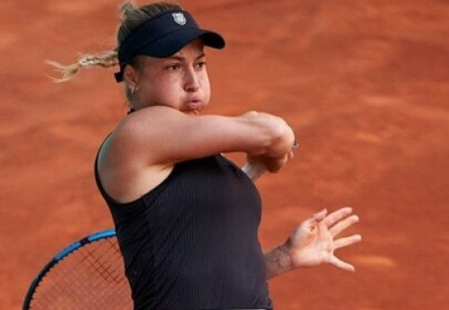 Фотография к новости: Юлия Путинцева уступила обладательнице "Большого шлема" в Мадриде