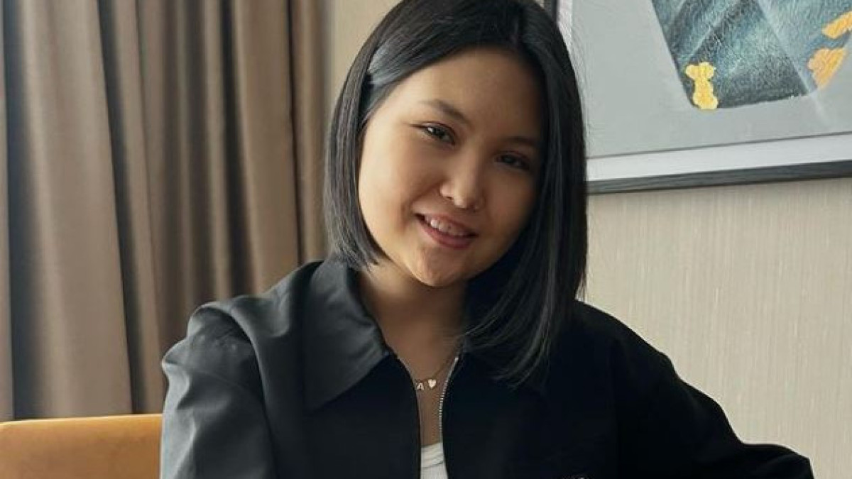  instagram.com/bibisarachess