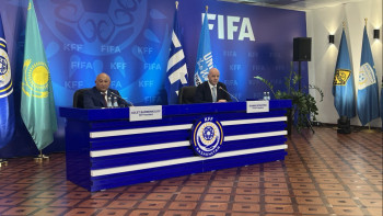 Фотография к новости: "Люди ожидают, что кто-то другой приедет и за них сделает" - глава ФИФА о казахстанском футболе