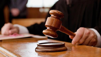 Фотография к новости: Казахстанца осудили на 13 лет за поджог военкомата в Омске